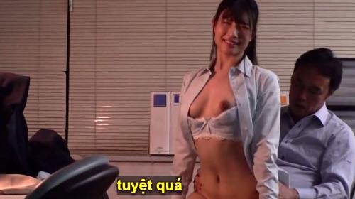 Anh sếp và cô thư ký trẻ suốt ngày chịch ở văn phòng