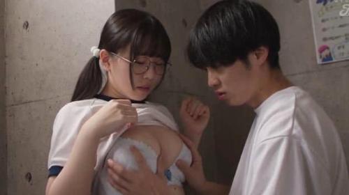 Được cô bạn thân vú to cho sờ thử mà sướng tê người