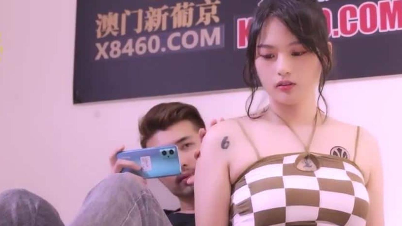 Cô em vợ đến thăm chị lại gặp anh rể ở một mình